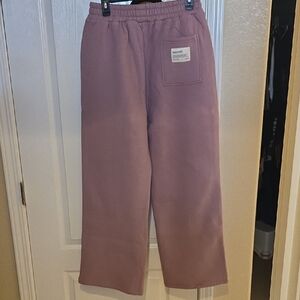 Mauve Wide-Leg Sweatpants with Patch Pocket
